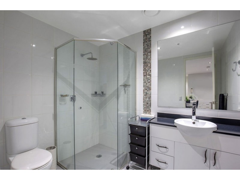 1807/2 Aqua Street, Southport QLD 4215