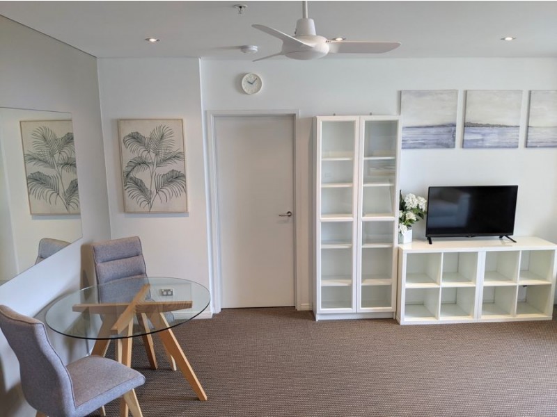 1110/2 Aqua Street, Southport QLD 4215