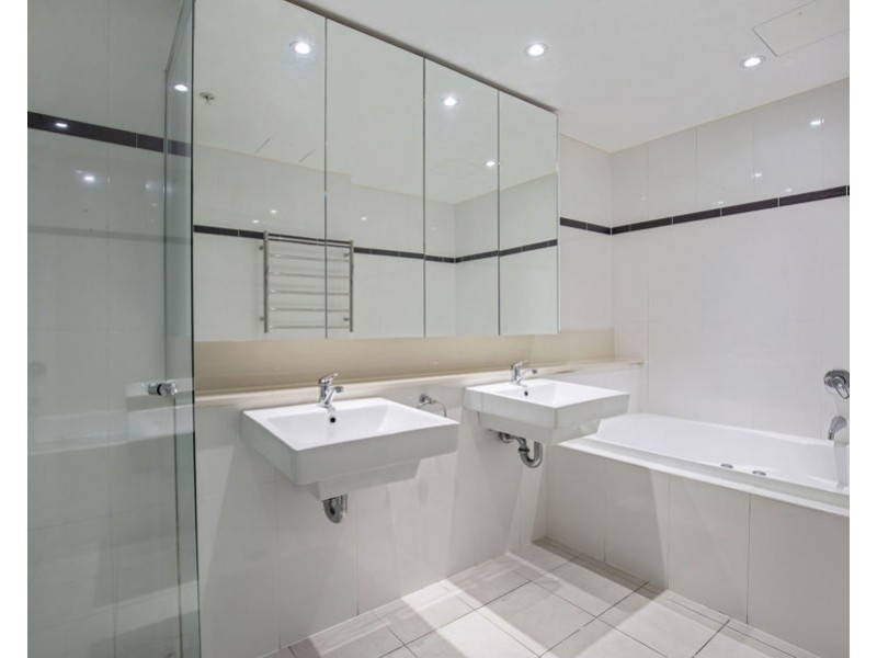 3101/1 Como Crescent, Southport QLD 4215