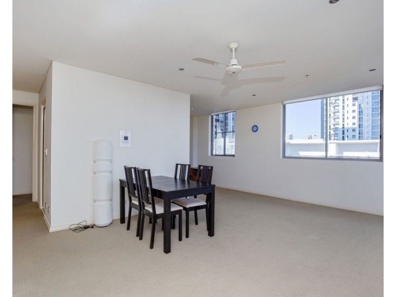 313/3 Como Crescent, Southport QLD 4215