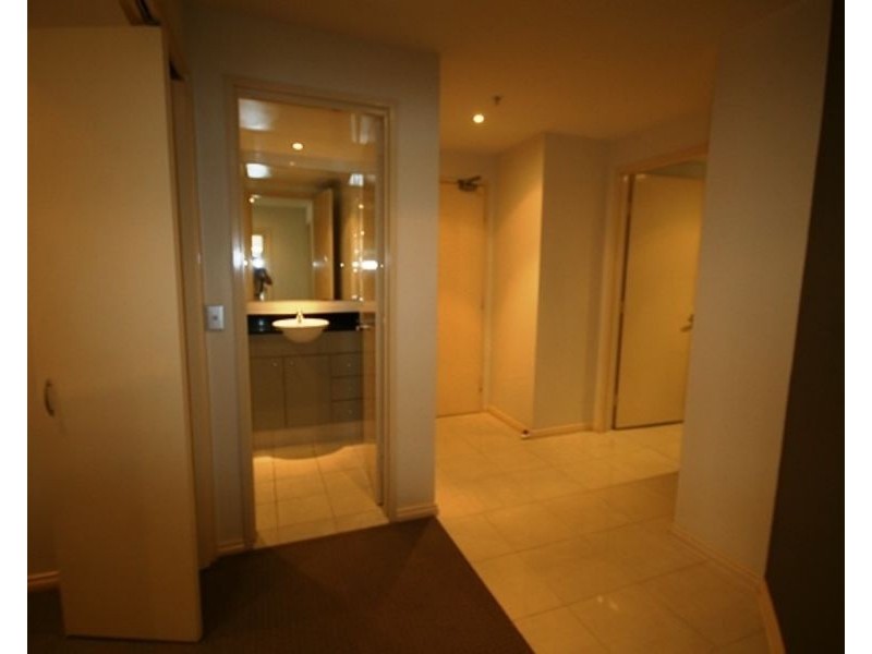 313/3 Como Crescent, Southport QLD 4215