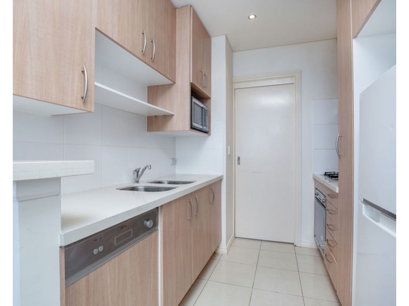 313/3 Como Crescent, Southport QLD 4215