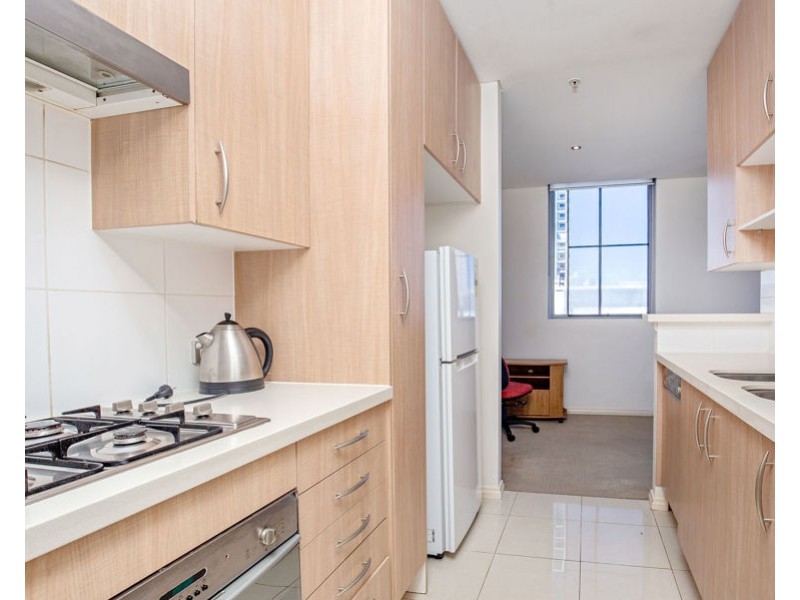 313/3 Como Crescent, Southport QLD 4215