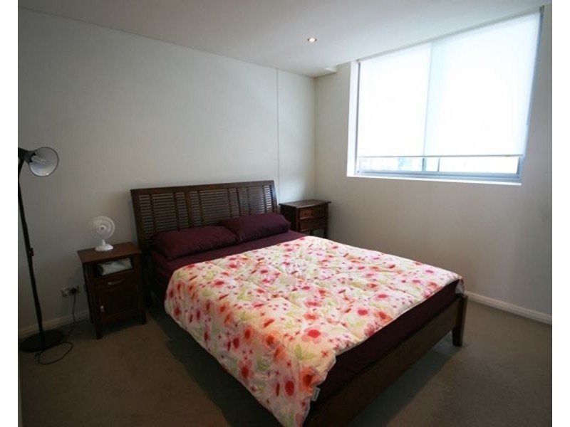 516A/1 Como Crescent, Southport QLD 4215