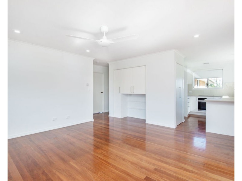 3/4 Vernia Place, Biggera Waters QLD 4216