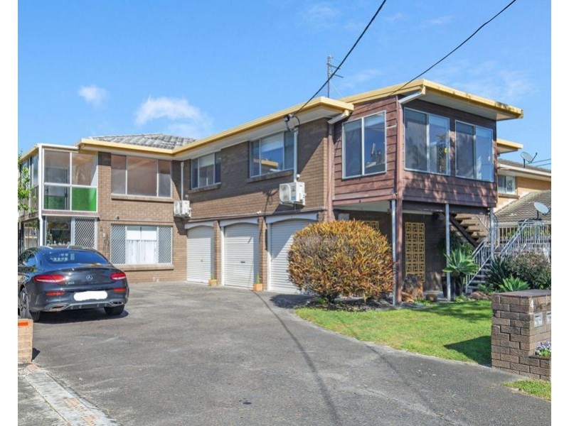 3/4 Vernia Place, Biggera Waters QLD 4216