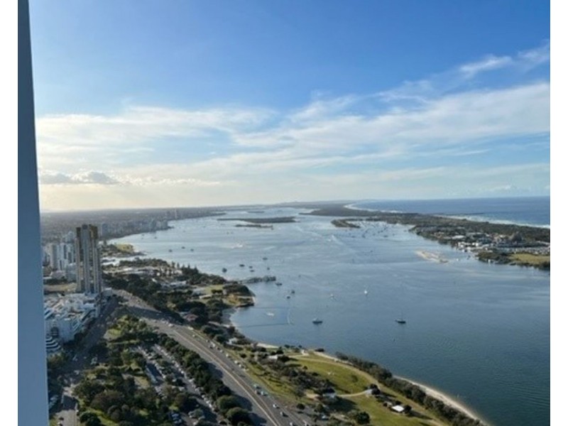 5011/2 Como Crescent, Southport QLD 4215