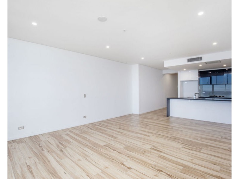 5011/2 Como Crescent, Southport QLD 4215