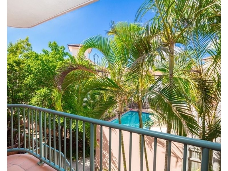 18/88 High Street, Southport QLD 4215
