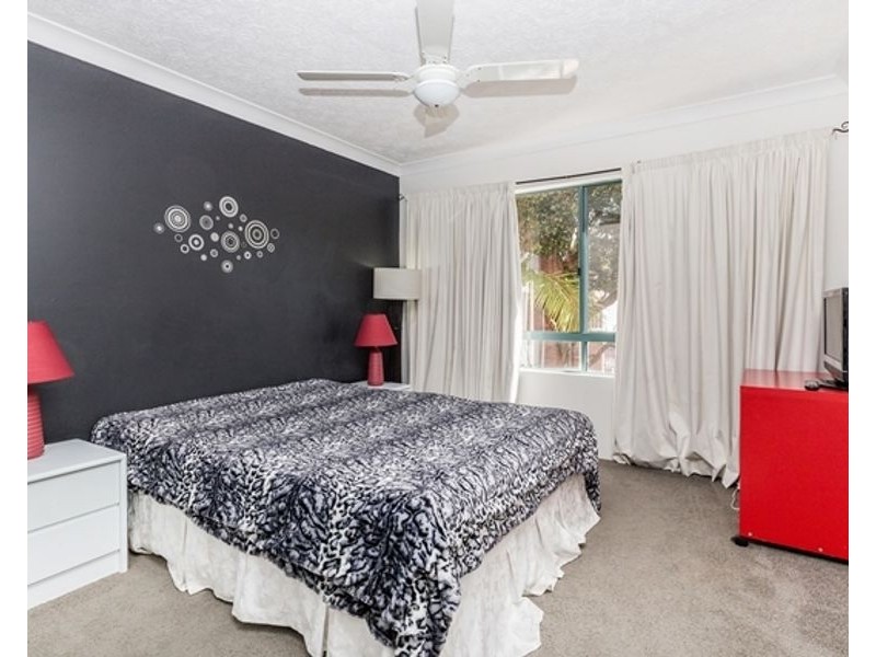 18/88 High Street, Southport QLD 4215