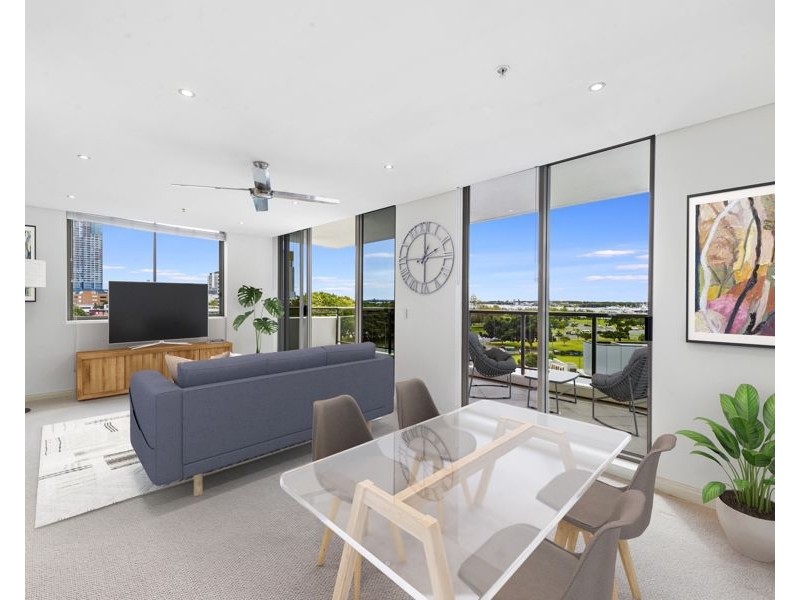 716/3 Como Crescent, Southport QLD 4215