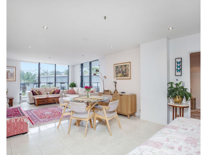 305/1 Aqua Street, Southport QLD 4215