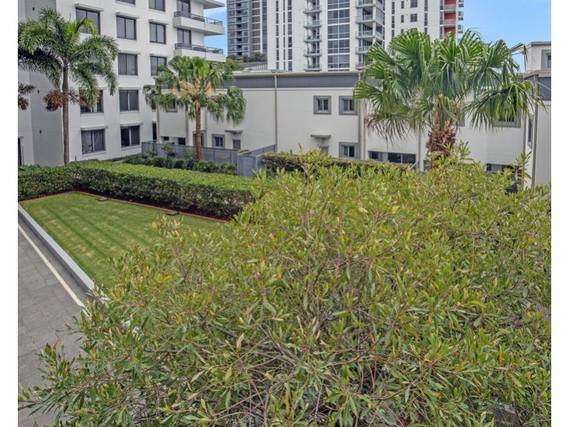 305/1 Aqua Street, Southport QLD 4215