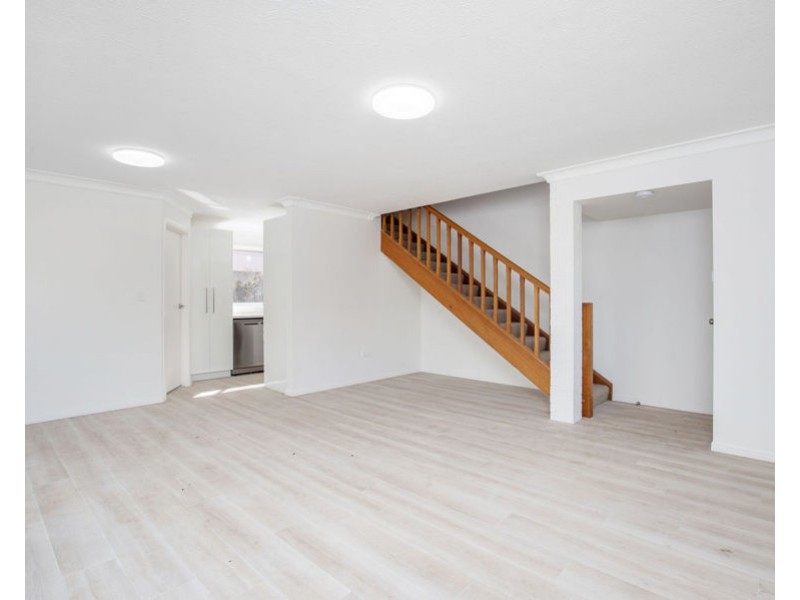 2/9 Taylor Street, Biggera Waters QLD 4216