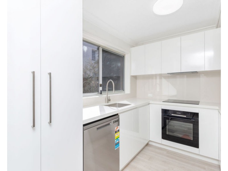 2/9 Taylor Street, Biggera Waters QLD 4216