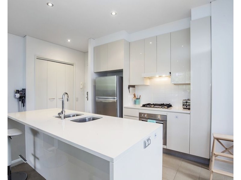 511/6 Aqua Street, Southport QLD 4215
