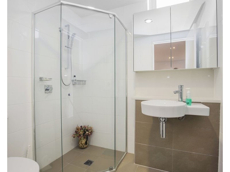 511/6 Aqua Street, Southport QLD 4215