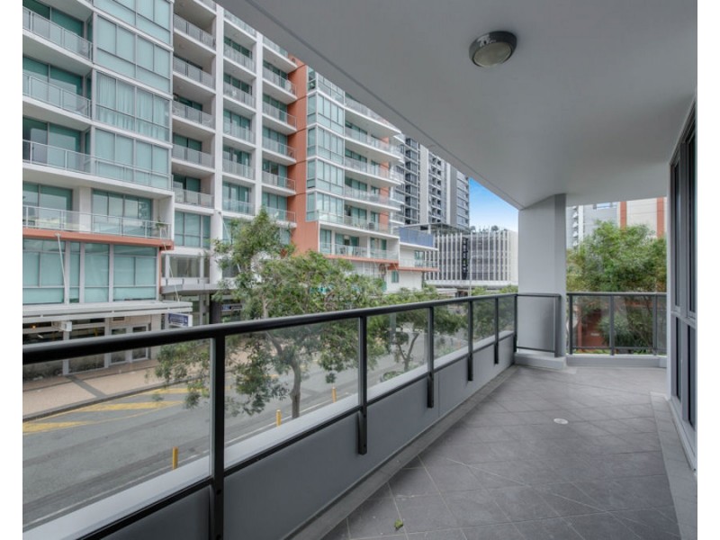 312/3 Como Crescent, Southport QLD 4215