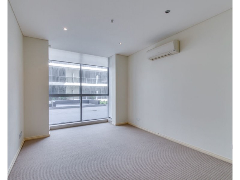 312/3 Como Crescent, Southport QLD 4215