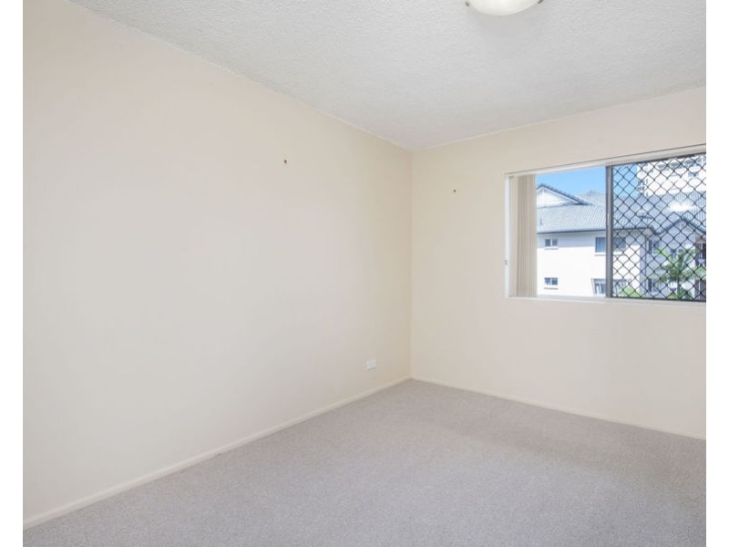 34/224 Marine Parade, Labrador QLD 4215