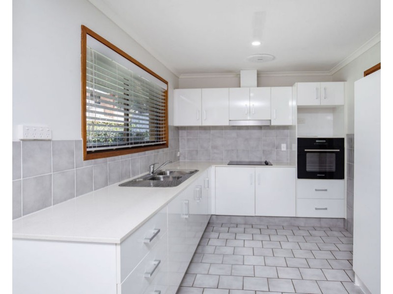 2/12 Holly Avenue, Hollywell QLD 4216