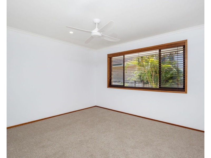 2/12 Holly Avenue, Hollywell QLD 4216