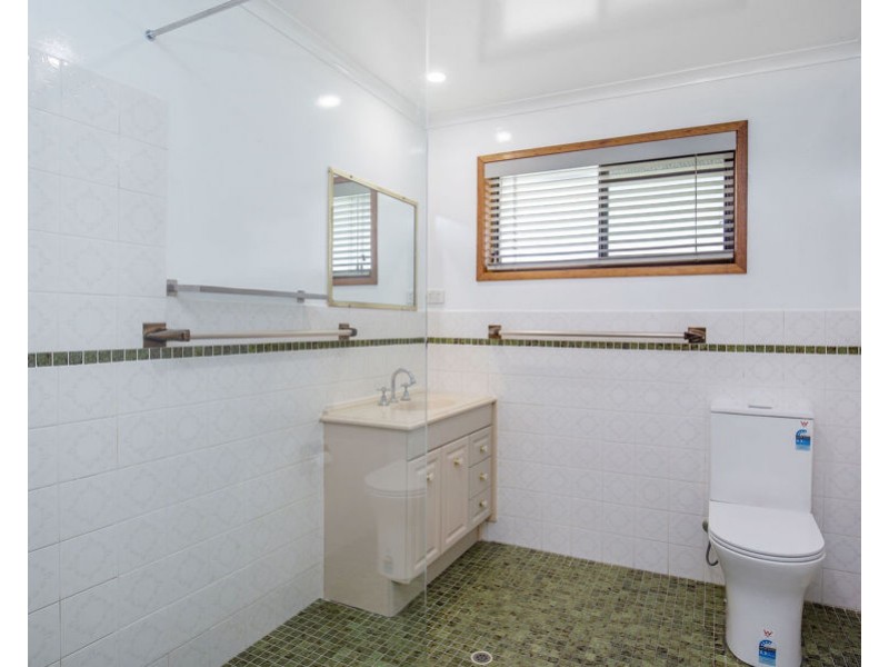 2/12 Holly Avenue, Hollywell QLD 4216