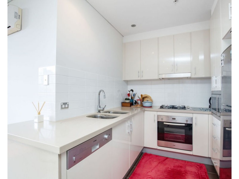 910/2 Aqua Street, Southport QLD 4215