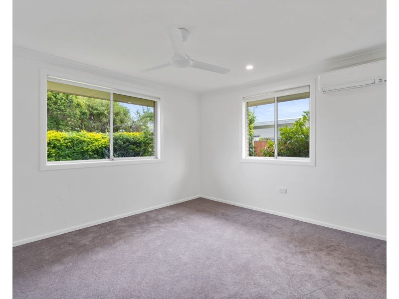 5 Collier Avenue, Biggera Waters QLD 4216