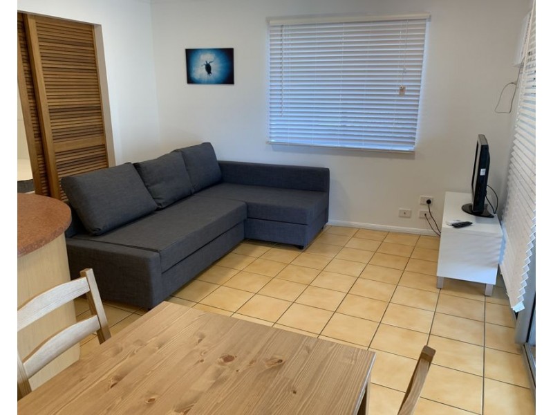 52/106 Marine Parade, Southport QLD 4215