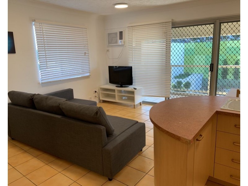 52/106 Marine Parade, Southport QLD 4215