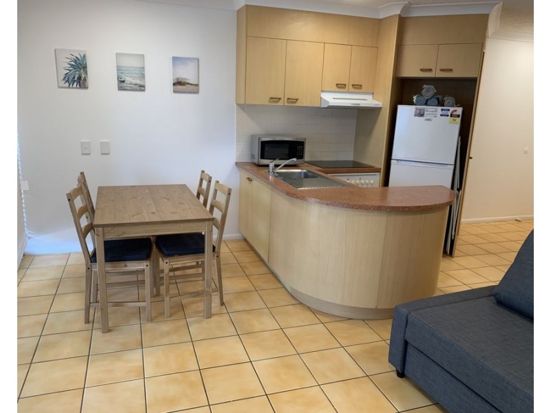 52/106 Marine Parade, Southport QLD 4215