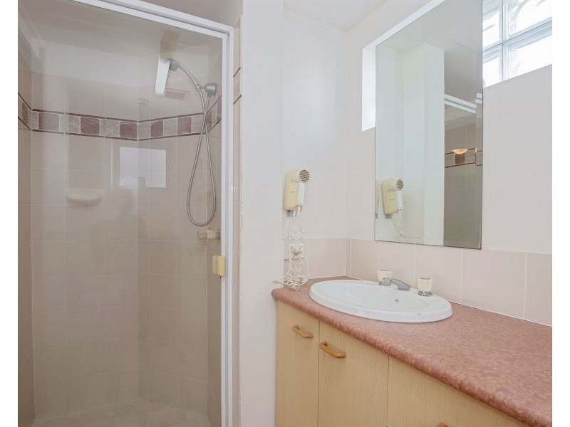 52/106 Marine Parade, Southport QLD 4215