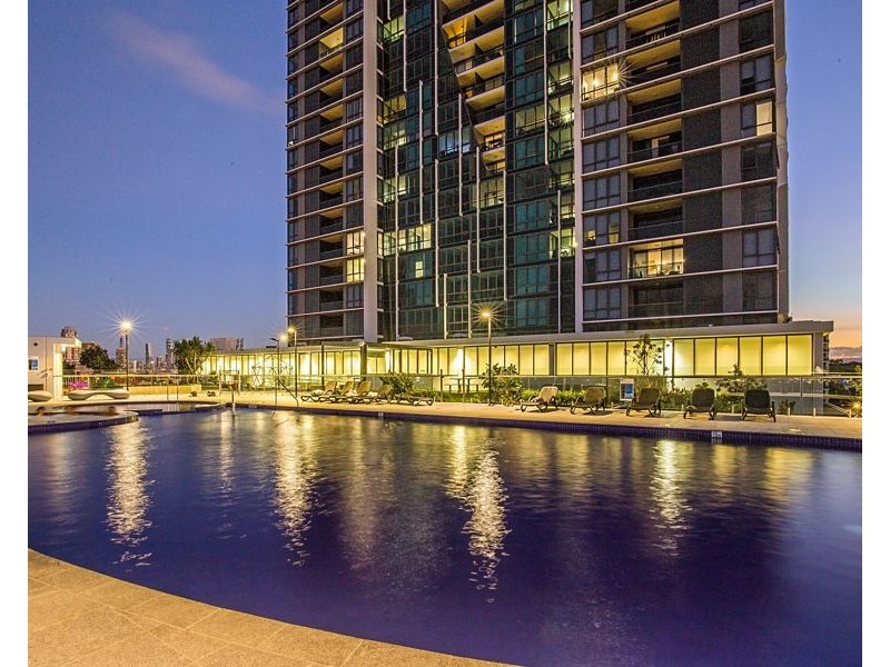 1906/2 Como Crescent, Southport QLD 4215