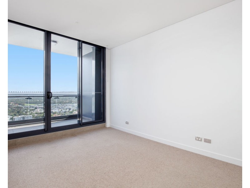 3112/2 Como Crescent, Southport QLD 4215