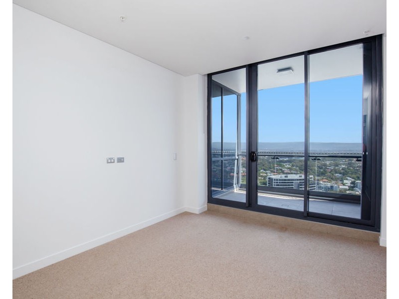 3112/2 Como Crescent, Southport QLD 4215