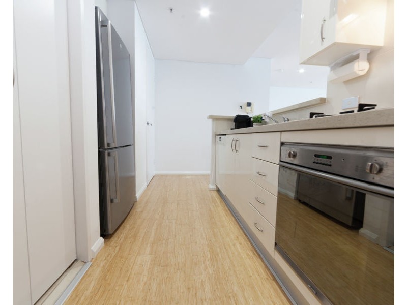 517A/1 Como Crescent, Southport QLD 4215