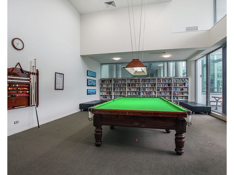 517A/1 Como Crescent, Southport QLD 4215