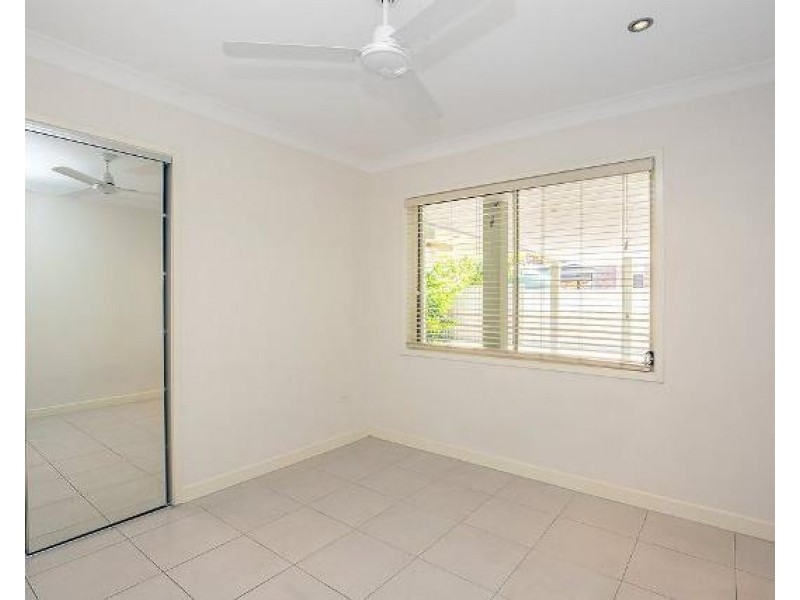 28 Bermuda Street, Broadbeach Waters QLD 4218