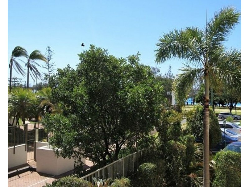 23/106 Marine Parade, Southport QLD 4215