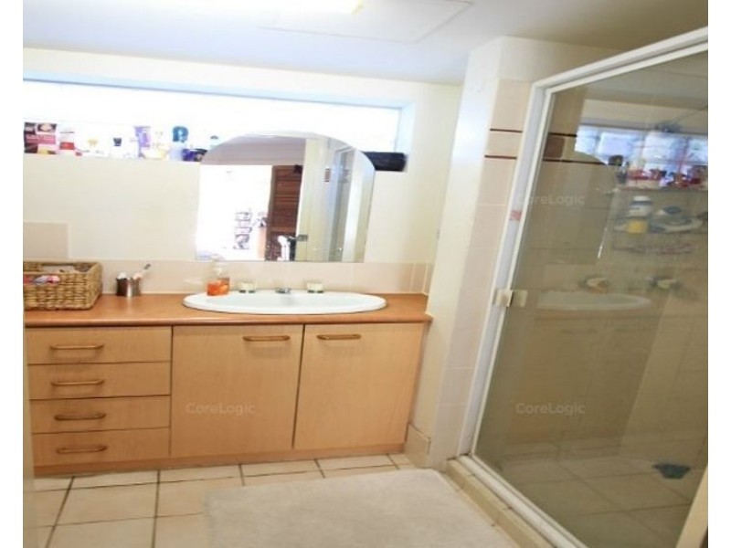 23/106 Marine Parade, Southport QLD 4215