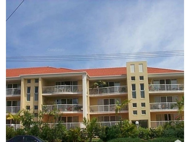 12 Dalpura Street, Chevron Island QLD 4217