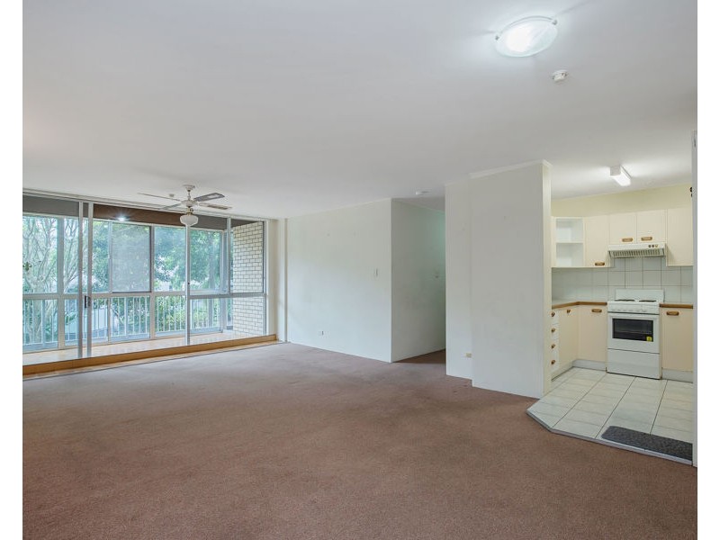18 Queen Street, Southport QLD 4215