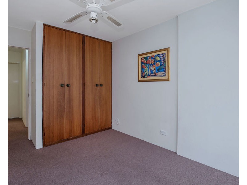 18 Queen Street, Southport QLD 4215