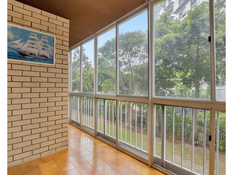 18 Queen Street, Southport QLD 4215