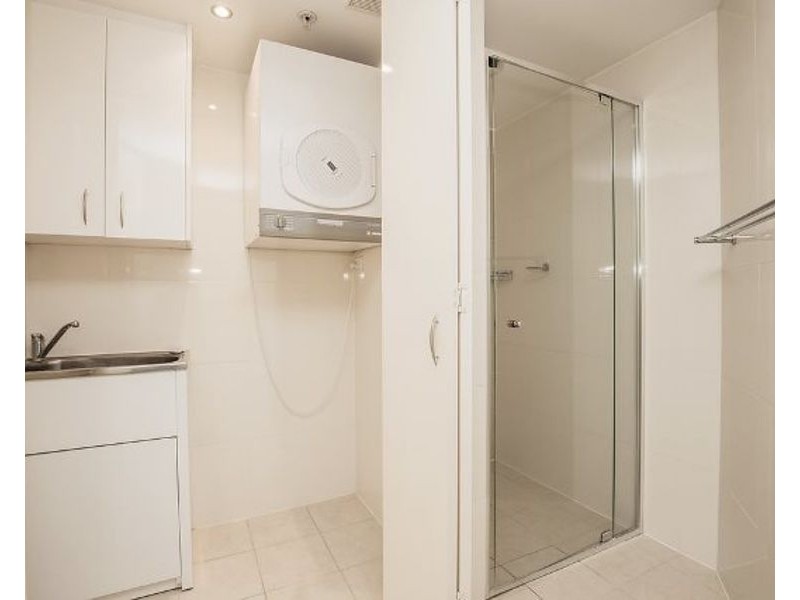 514B/1 Como Crescent, Southport QLD 4215