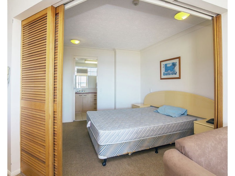 54/106 Marine Parade, Southport QLD 4215