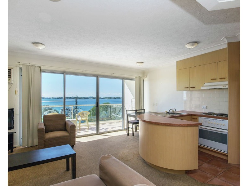 54/106 Marine Parade, Southport QLD 4215