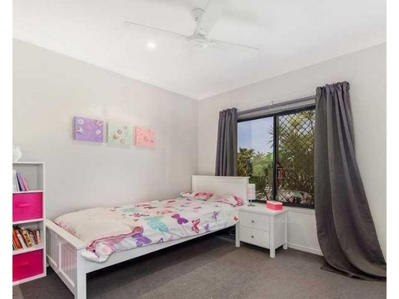 28 Blue Ridge Crescent, Robina QLD 4226