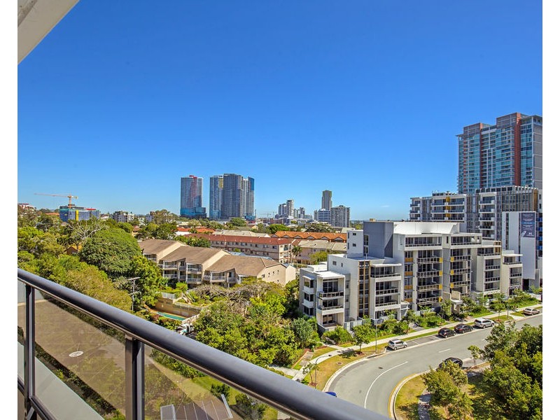 1101/2 Aqua Street, Southport QLD 4215